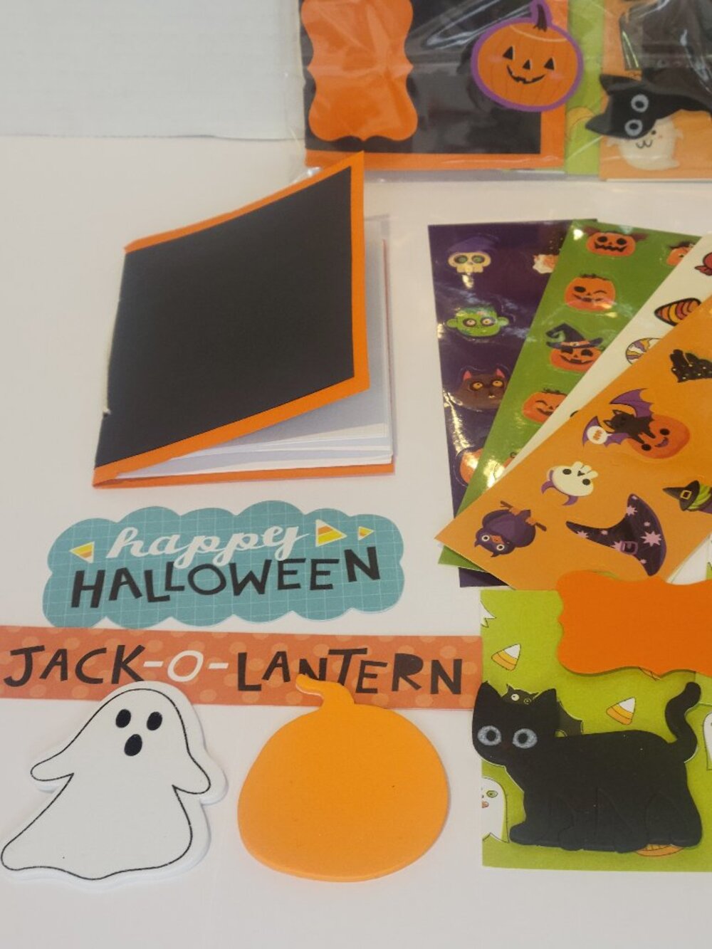 Kid's Halloween Junk Journal Ephemera Pack (Lot of 2) Handmade - Picture 4 of 5
